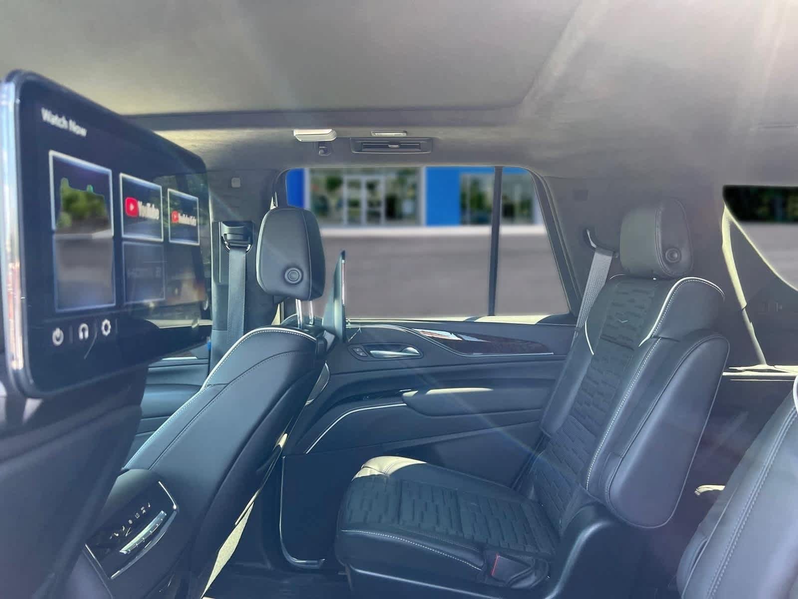 Certified 2024 Cadillac Escalade Sport Platinum w/ LPO, ONYX Package AWD/4WD image 26