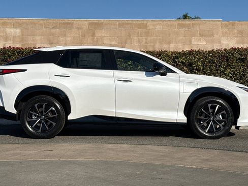 New 2026 Lexus RZ 350e image 3