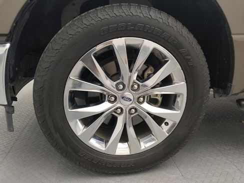 Used 2017 Ford F150 XLT w/ Equipment Group 301A Mid RWD image 31