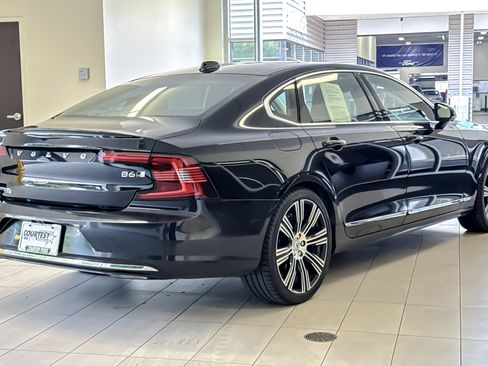 Used 2023 Volvo S90 B6 Plus w/ Protection Package Premier AWD/4WD image 4