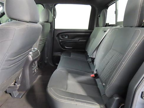 Used 2019 Nissan Titan SV w/ SV Convenience Package AWD/4WD image 32