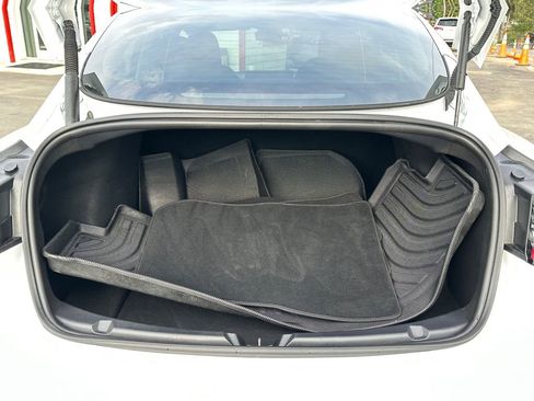 Used 2022 Tesla Model 3 Long Range AWD/4WD image 19