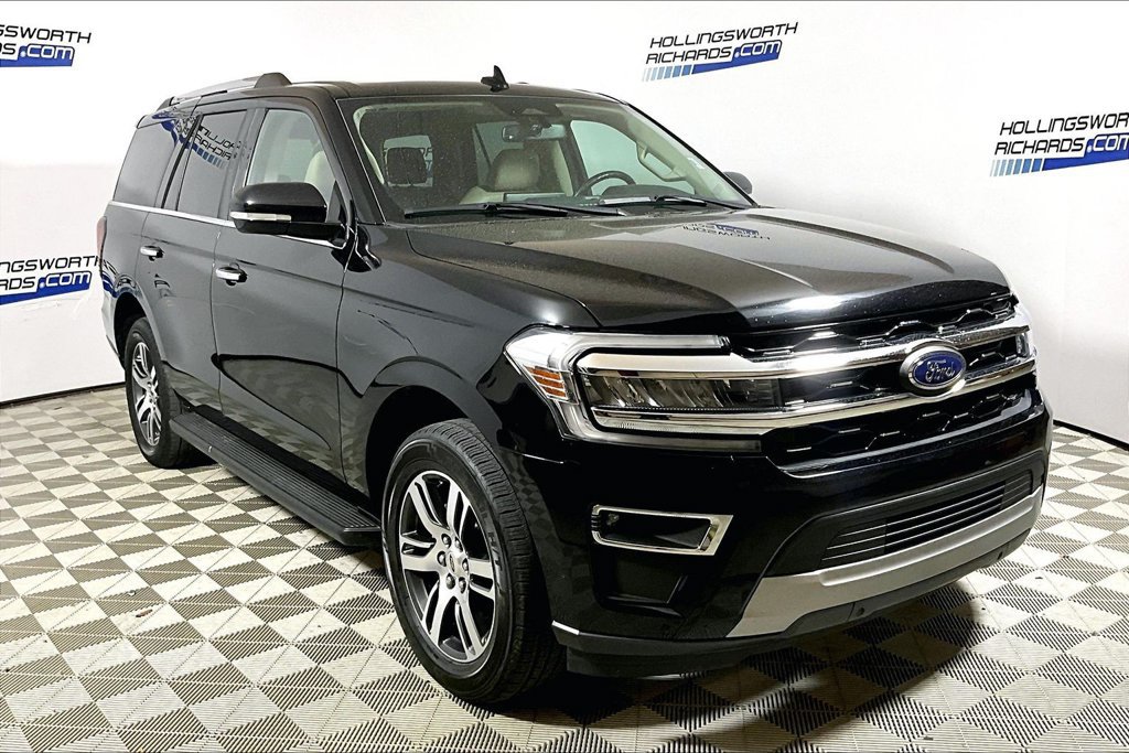 Certified 2024 Ford Expedition Limited AWD/4WD image 3