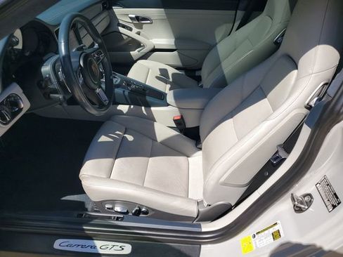 Used 2018 Porsche 911 Carrera GTS image 5