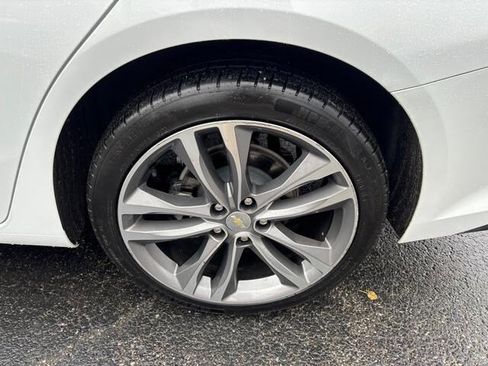 Used 2022 Chevrolet Malibu LT image 27