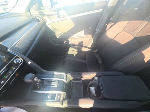 Certified 2018 Honda Civic EX image 21
