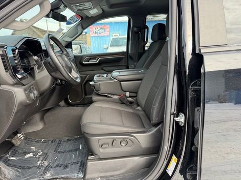 Used 2025 Chevrolet Silverado 1500 LT image 17