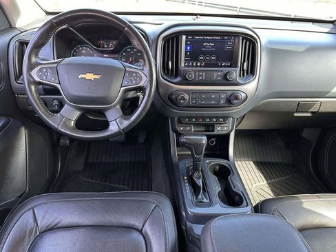 Used 2020 Chevrolet Colorado Z71 AWD/4WD image 16