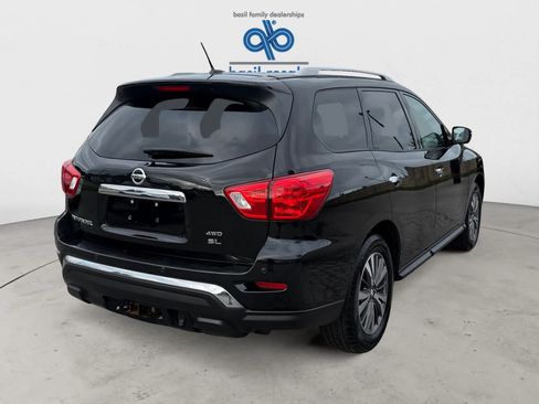 Used 2018 Nissan Pathfinder SL AWD/4WD image 7