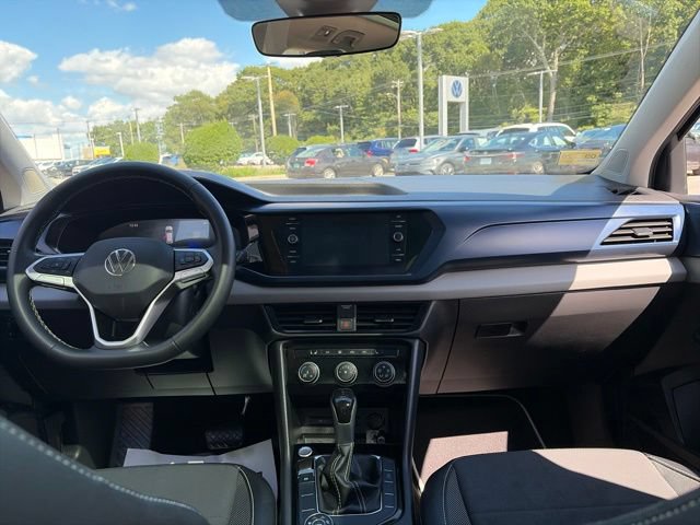 Certified 2023 Volkswagen Taos SE w/ Panoramic Sunroof Package AWD/4WD image 19
