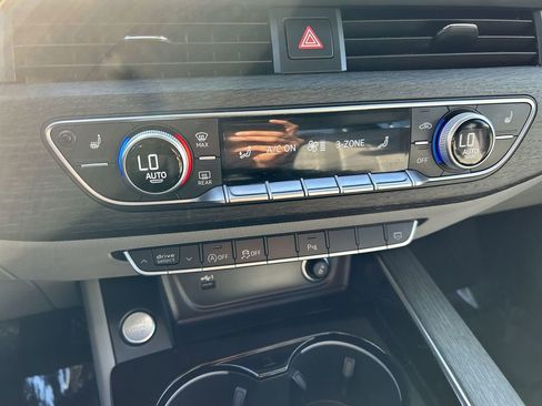 Used 2022 Audi A4 2.0T Premium Plus image 18
