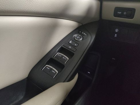 Used 2019 Honda Accord EX image 27