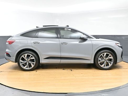 Used 2024 Audi Q4 e-tron Premium Plus w/ Premium Plus AWD/4WD image 8