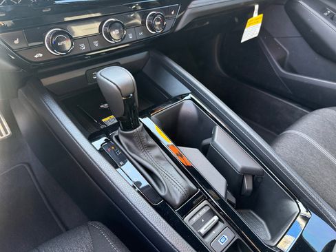 Used 2025 Honda Accord Sport image 13