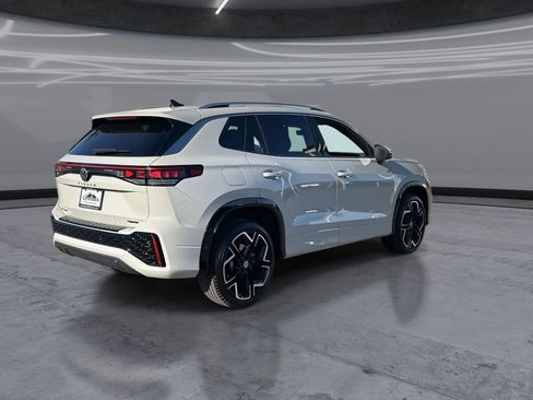 New 2026 Volkswagen Tiguan SEL R-Line AWD/4WD image 5