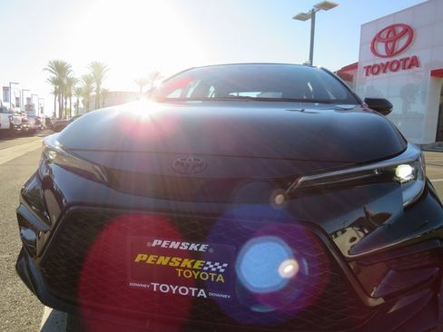 Certified 2024 Toyota Corolla SE image 5