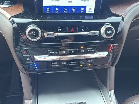 Used 2023 Ford Explorer King Ranch w/ Technology Package AWD/4WD image 28