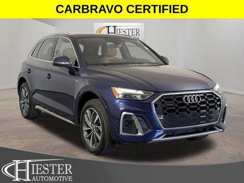 Used 2022 Audi Q5 2.0T Premium w/ Convenience Package AWD/4WD image 1