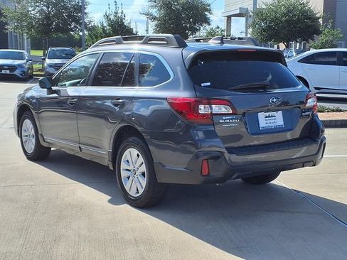 Used 2019 Subaru Outback 2.5i Premium AWD/4WD image 2
