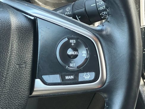 Used 2018 Honda CR-V Touring image 21