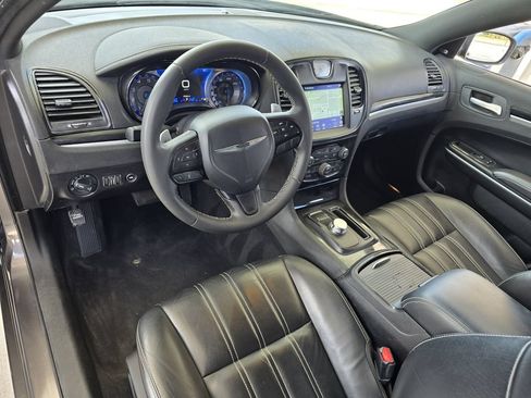 Used 2023 Chrysler 300 S RWD image 12