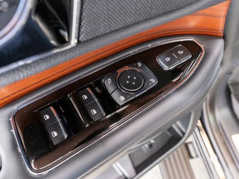 Used 2024 Lincoln Navigator Reserve AWD/4WD image 16