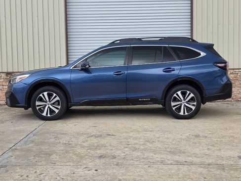 Used 2020 Subaru Outback Limited w/ Popular Package #2 AWD/4WD image 2