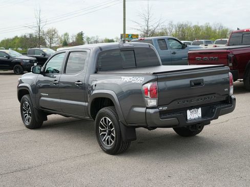 Used 2023 Toyota Tacoma TRD Sport image 7