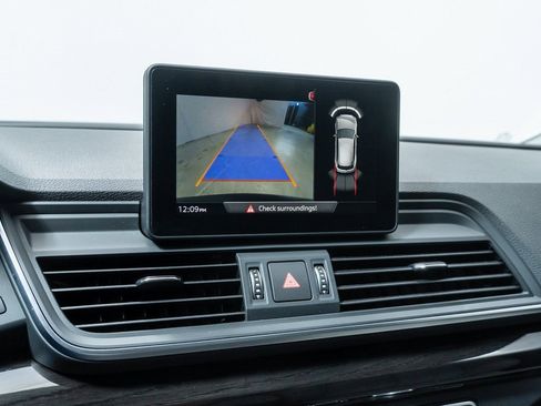 Used 2018 Audi Q5 2.0T Premium Plus w/ Premium Plus Package image 17