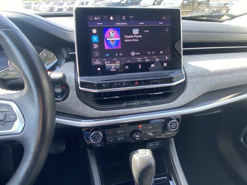 Certified 2022 Jeep Compass Latitude image 36