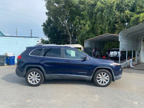 Used 2014 Jeep Cherokee Limited AWD/4WD image 6