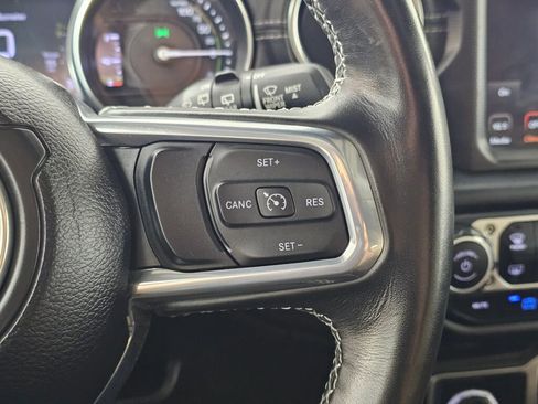 Used 2023 Jeep Wrangler Unlimited Sahara w/ Cold Weather Group AWD/4WD image 23