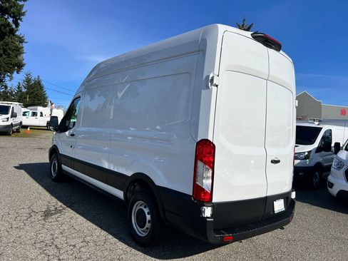 Used 2023 Ford Transit 250 148 High Roof image 5
