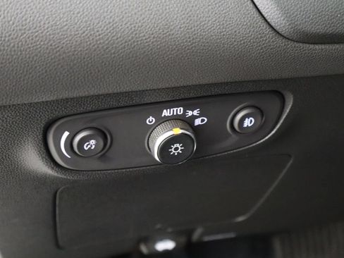 Used 2023 Buick Encore GX Preferred FWD image 23