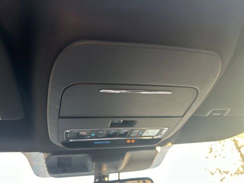 Used 2025 Ford F450 Platinum image 28