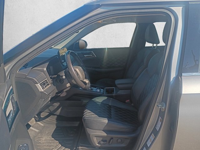 Used 2023 Mitsubishi Outlander SEL FWD image 16