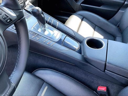 Used 2016 Porsche Panamera 4 AWD/4WD image 19