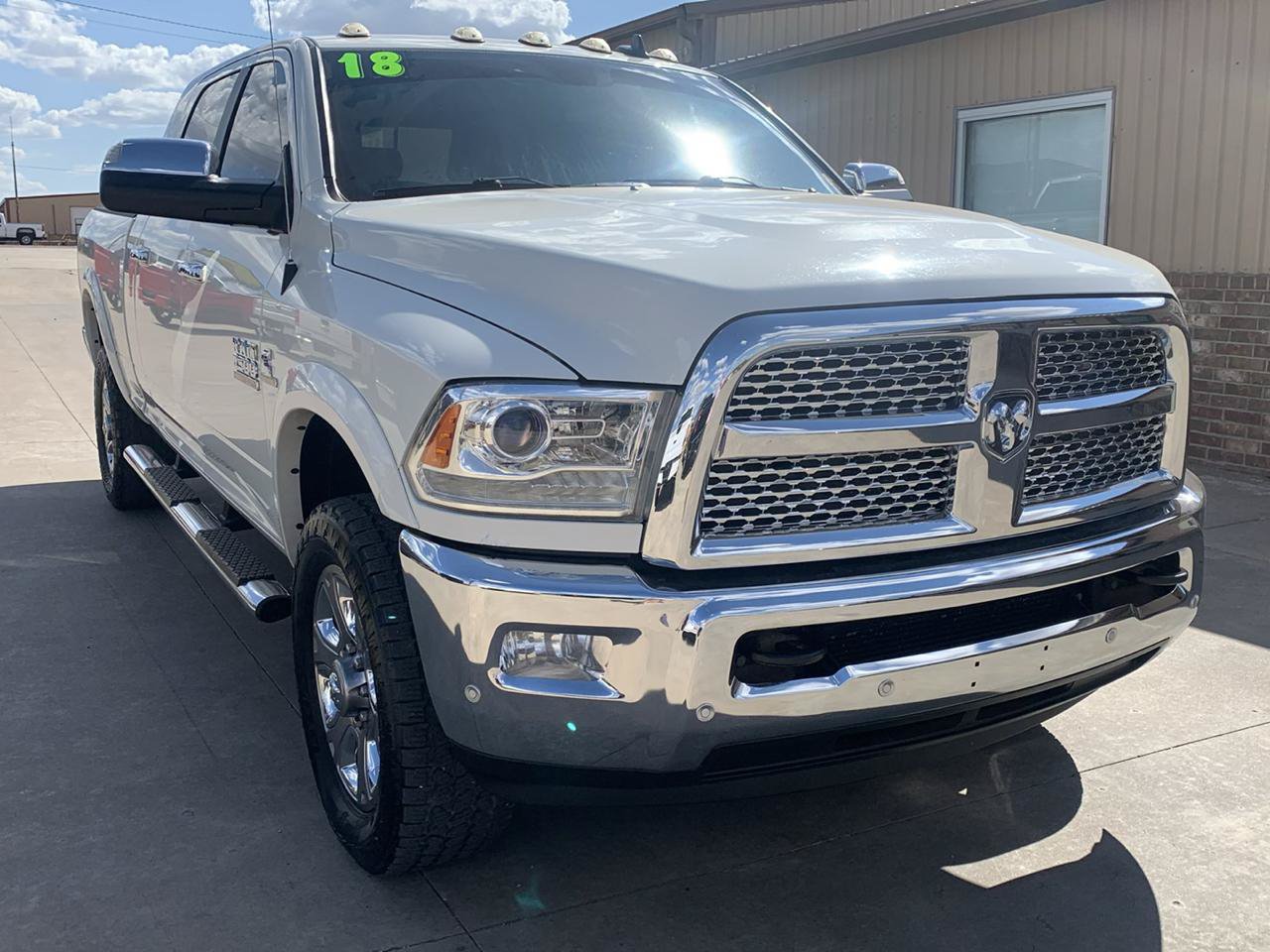 Used 2018 RAM 2500 Laramie AWD/4WD image 1