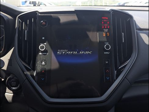 Used 2025 Subaru Ascent Onyx Edition AWD/4WD image 32