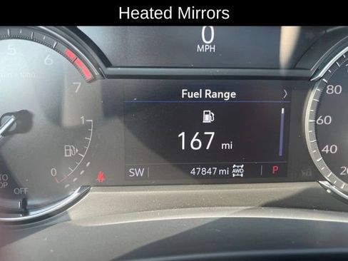Used 2022 Cadillac XT4 Luxury w/ Driver Awareness Package AWD/4WD image 16
