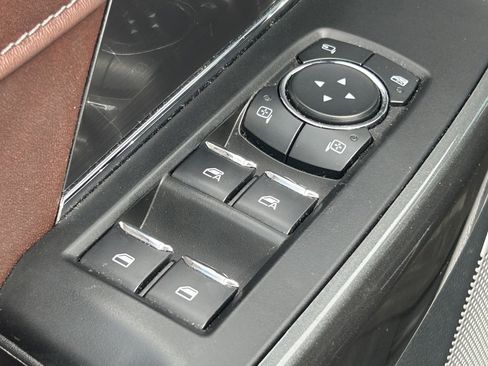 Used 2023 Ford F150 Lariat image 29