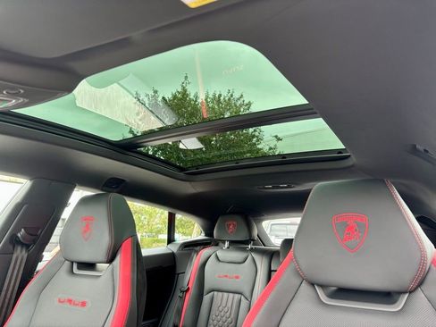 Used 2024 Lamborghini Urus Performante image 32
