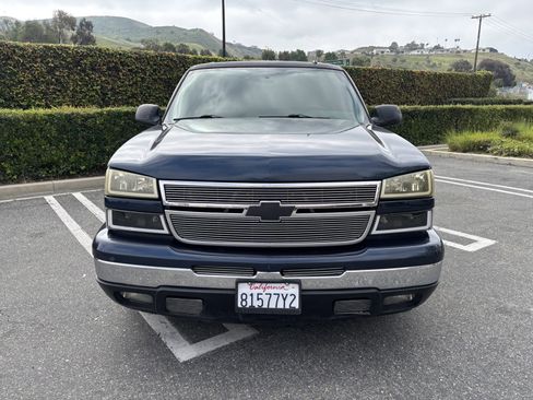Used 2007 Chevrolet Silverado 1500 LT w/ Onstar Plus Package image 2