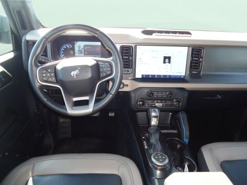 Used 2024 Ford Bronco Wildtrak AWD/4WD image 12