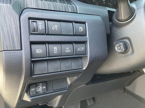 New 2026 Toyota 4Runner 4WD image 15