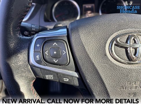 Used 2015 Toyota Camry SE image 14