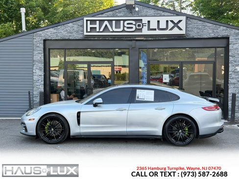 Used 2018 Porsche Panamera 4 AWD/4WD image 11