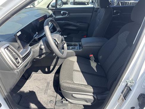 New 2026 Kia Sorento LX image 10