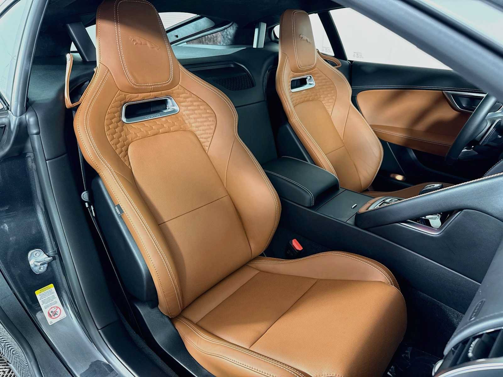 Used 2023 Jaguar F-TYPE R-Dynamic AWD/4WD image 22