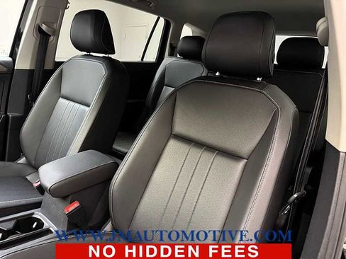 Used 2024 Volkswagen Tiguan SE image 13